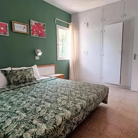 דירה Bouganville En Eureka *