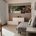 Bouganville En Eureka Apartment *