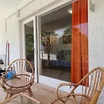 Bouganville En Eureka Apartment *